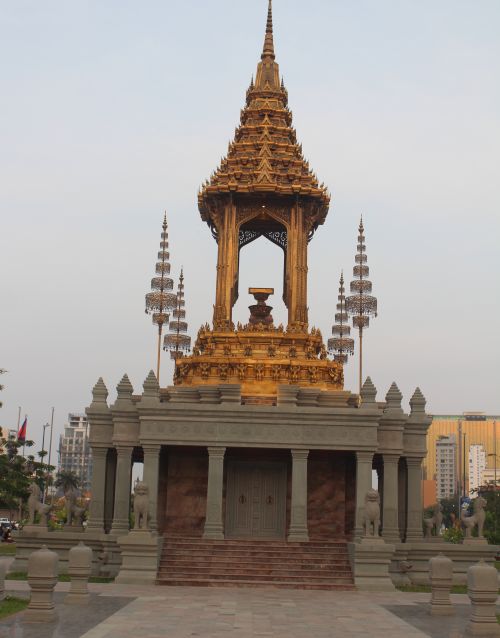 Phnom Reap and Phnom Baset Temple Tour