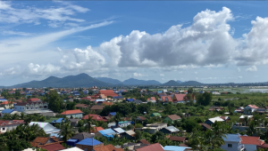 One-Day Kampong Chhnang Cultural & Floating Village Tour