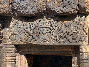 One-Day Kampong Chhnang Cultural & Floating Village Tour