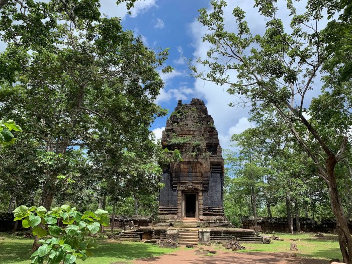 Neang Khmao Temple attractions in Cambodia