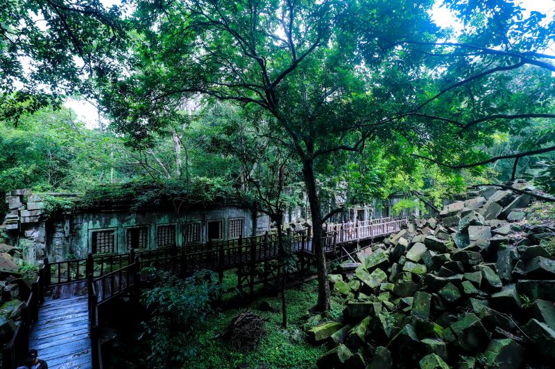 Kohker and Beng Mealea Temple Tour