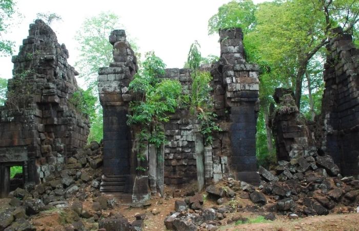 Prasat Chen attractions in Cambodia
