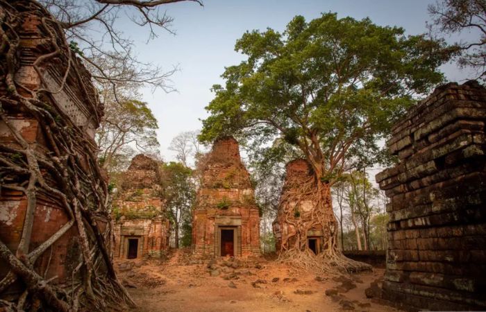 Prasat Krahom attractions in Cambodia