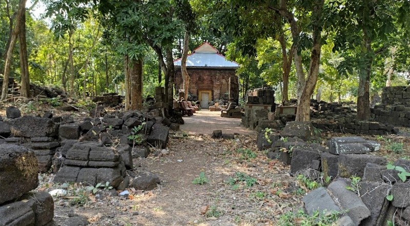 Protheat Teuk Cha attractions in Cambodia