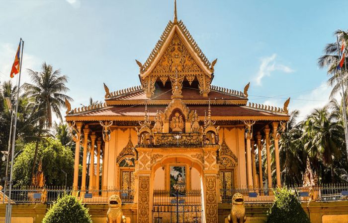 Wat Phiphet pagoda attractions in Cambodia
