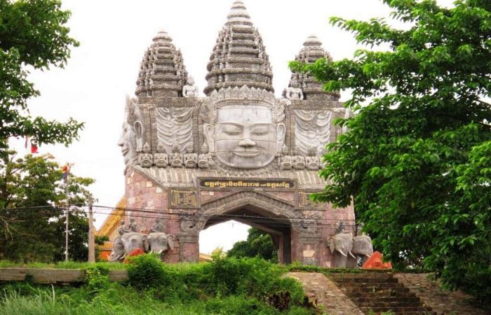 Sek Sork the natural resort attractions in Cambodia