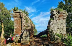 Taproom temple, Yeay Pov Temple and Tonle Bati Lake