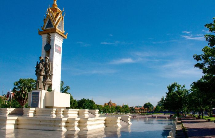 Cambodia-Vietnam Friendship Monument attractions in Cambodia