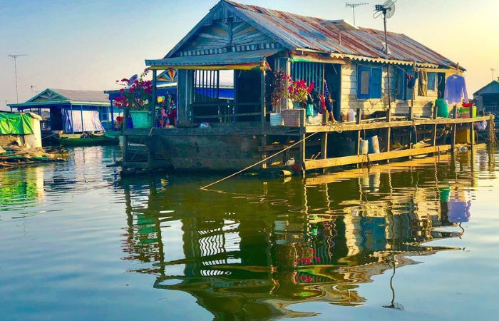 Kampong Luong Floating village attractions in Cambodia
