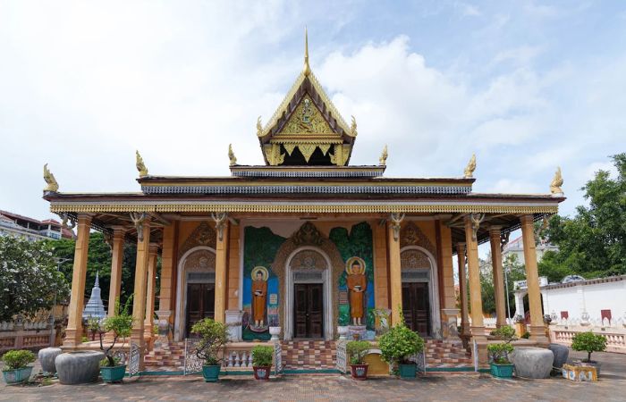 Traditional architecture of Wat Damrei Sar temple in Battambang, Cambodia, on a private tour with Phnom Penh Taxi Driver.