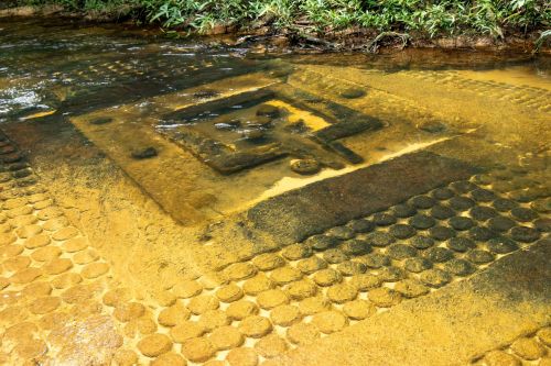 Banteay Srei and Kbal Spean 1000 Lingas