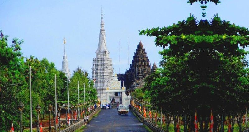 Phnom Bros Phnom Srei attractions in Cambodia