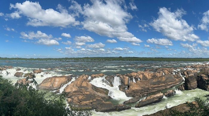 Preah Rumkel and Dolphin pool attractions in Cambodia