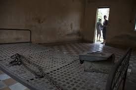 Killing Fields & Tuol Sleng Genocide Museum (S21) Tour