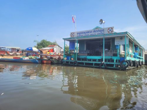 Chong Khneas floating village attractions in Cambodia
