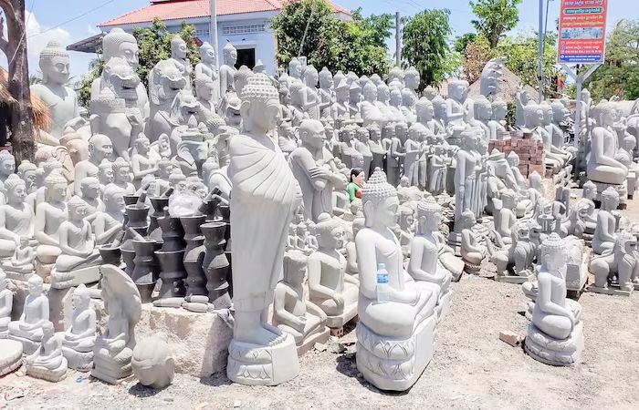 Kang Va Basin Sculpture Handicraft attractions in Cambodia
